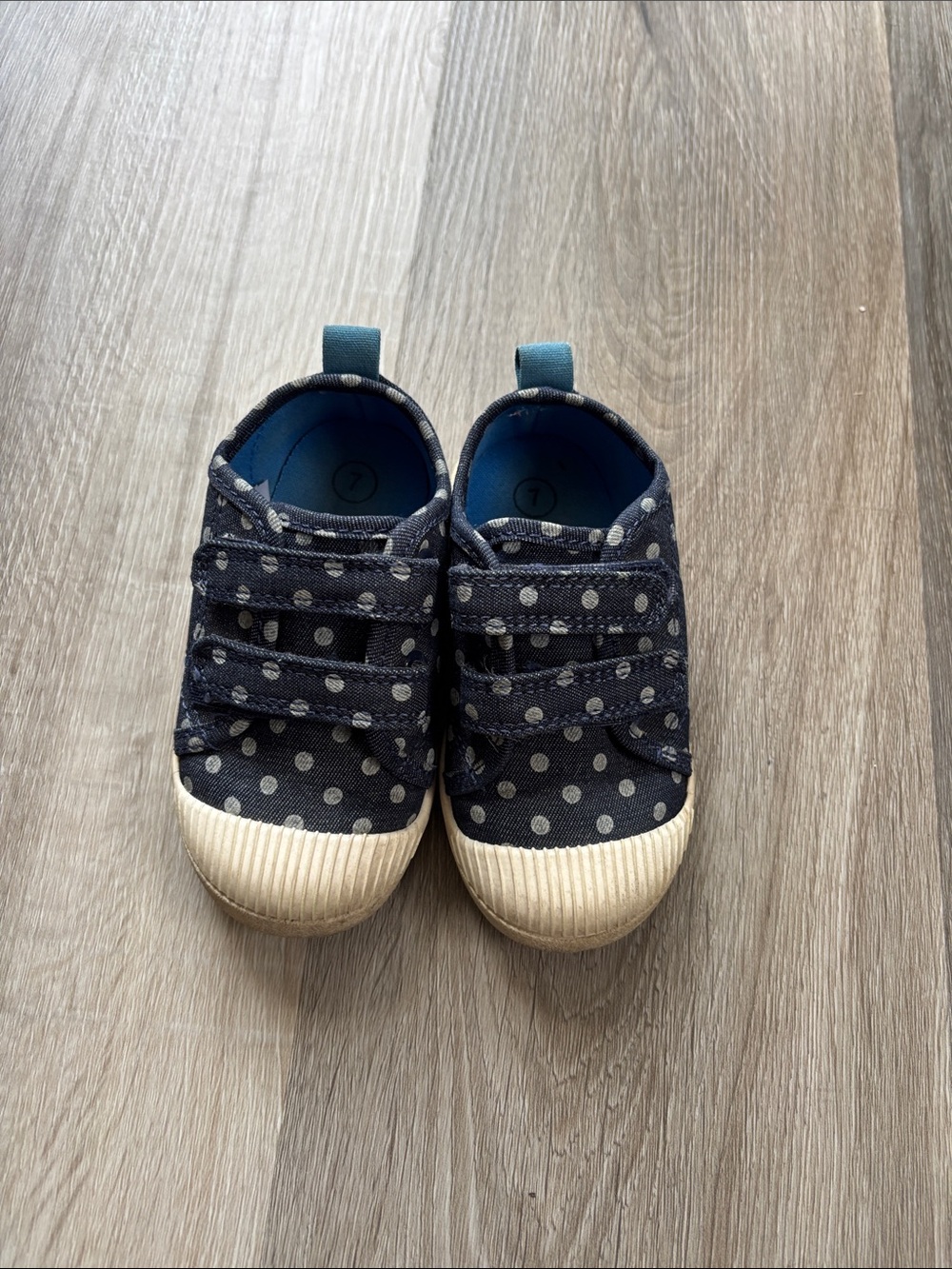 Cat & Jack Navy Polka Dot Hook-and-Loop Toddler Sneakers